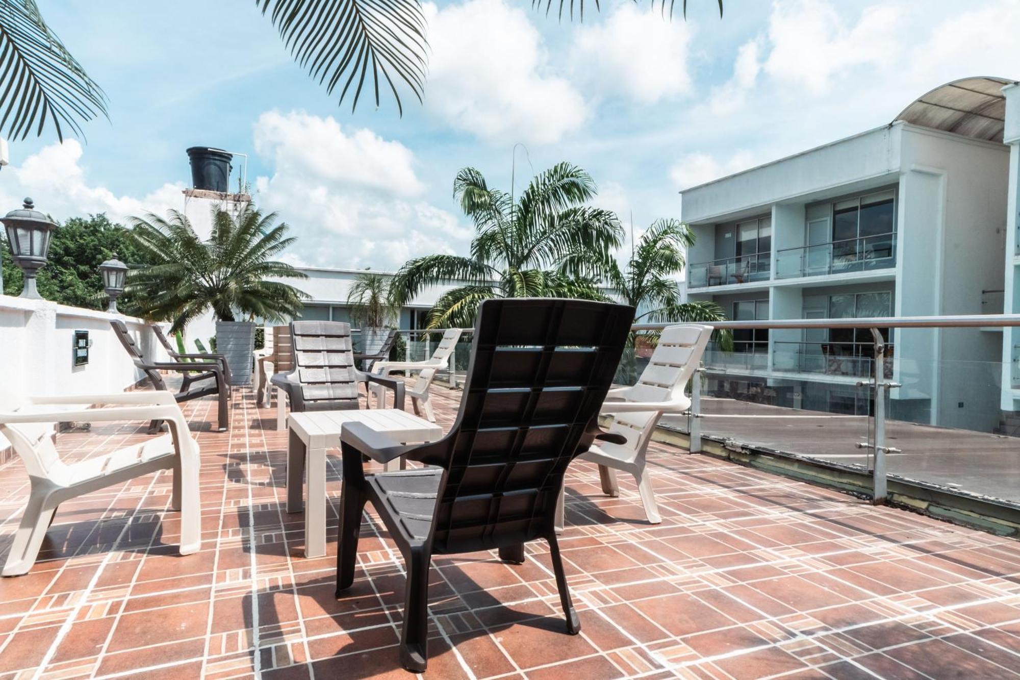 Hotel El Aeropuerto San José del Guaviare Esterno foto